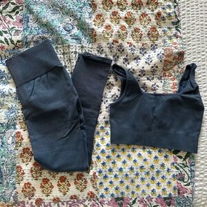 Joy Lab leggings/sports bra set